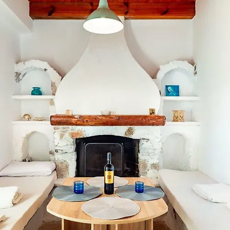 Harmonic Place Λουτράκι