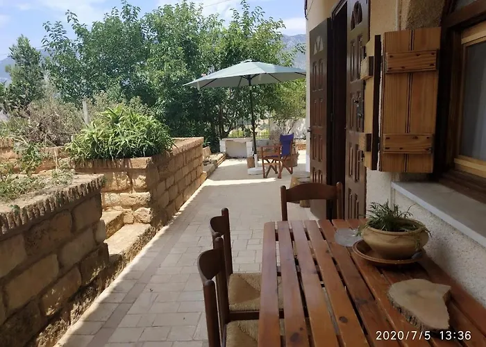 Harmonic Place Apartment Loutráki