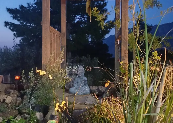 Apartment Harmonic Place